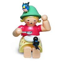 Mädchen mit Teller