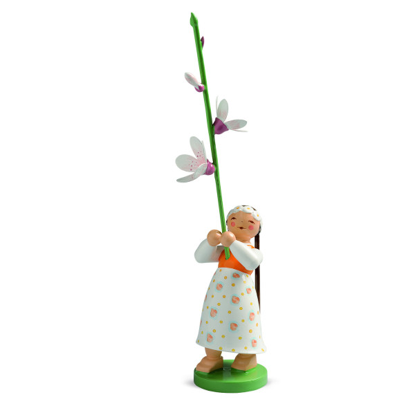 Mädchen mit Kirschblüte