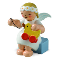 Margeritenengel, sitzend, mit Spielzeugente