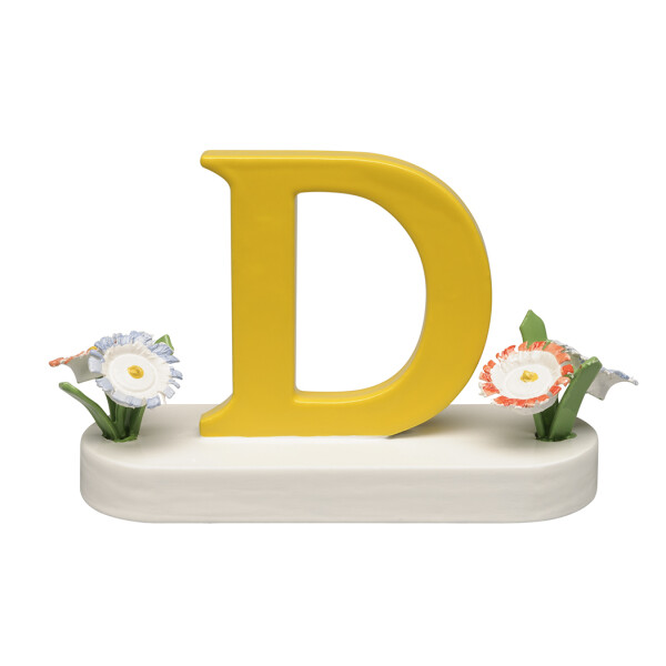 Buchstabe D, mit Blumen