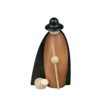 Schäfer mit Schaf im Mantel