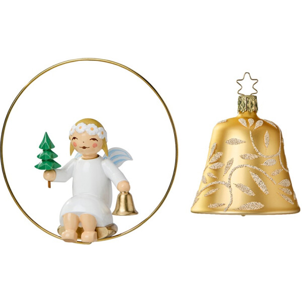Engel im Ring mit Bäumchen und Glocke; Glasglocke, gold
